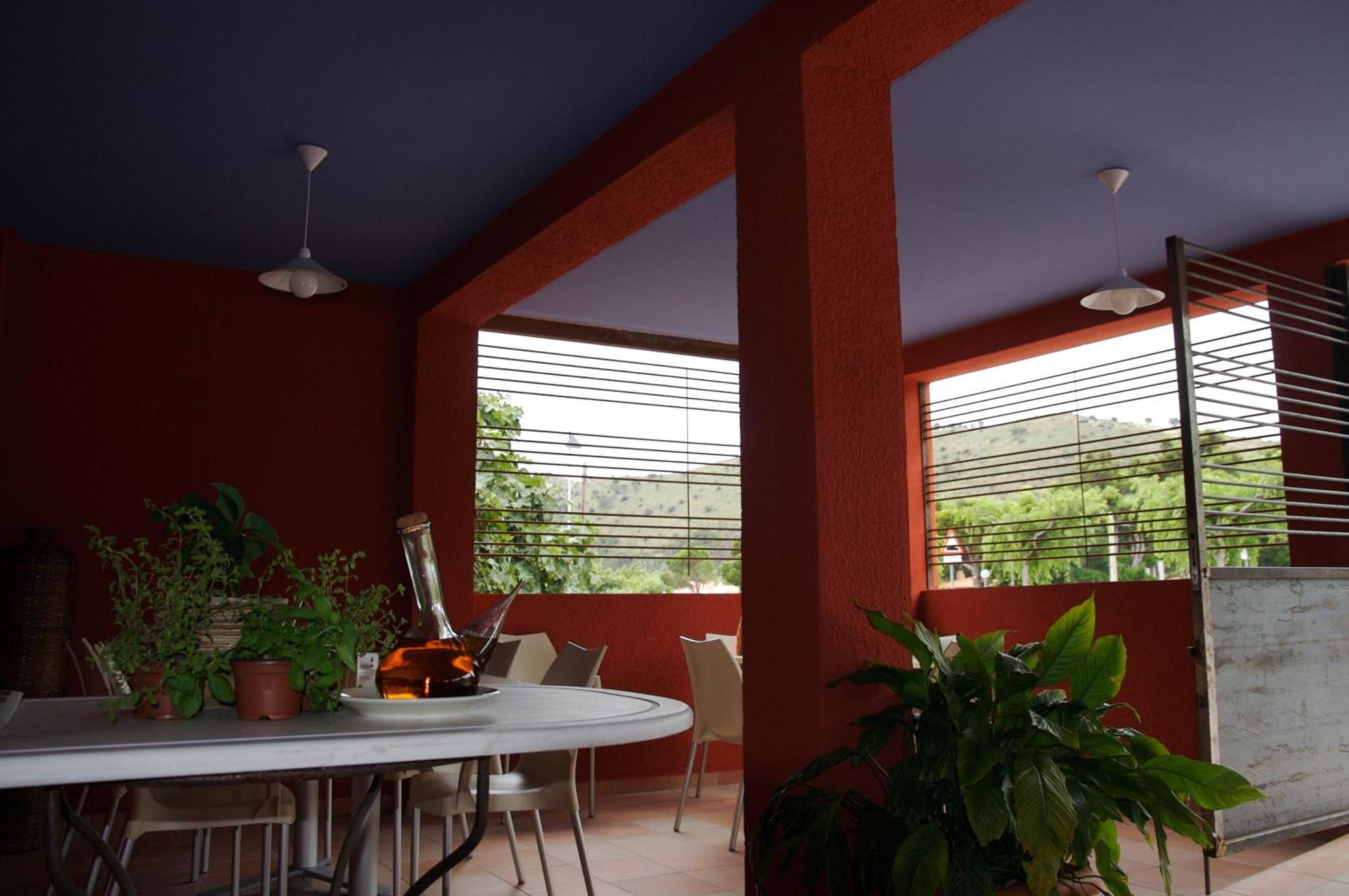 Hostal Totsompops Colera Bagian luar foto