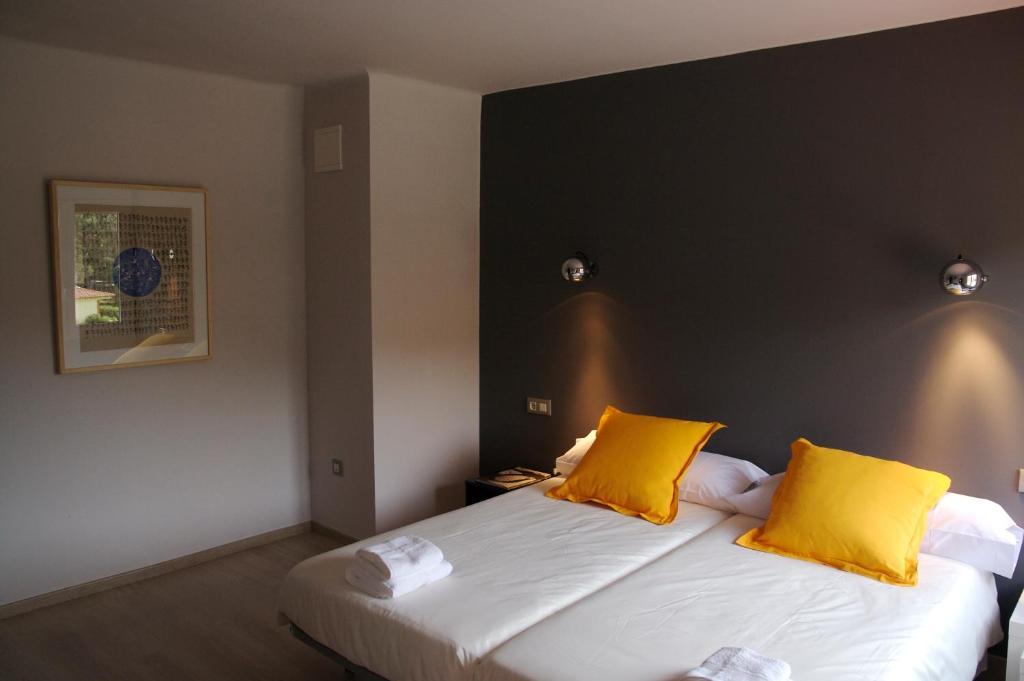 Hostal Totsompops Colera Bagian luar foto
